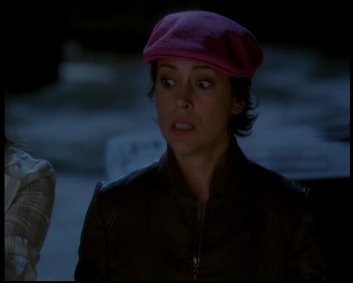 Charmed-Online-dot-619CrimesAndWitchDemeanors0088.jpg Charmed-Online-dot-619CrimesAndWitchDemeanors0088.jpg