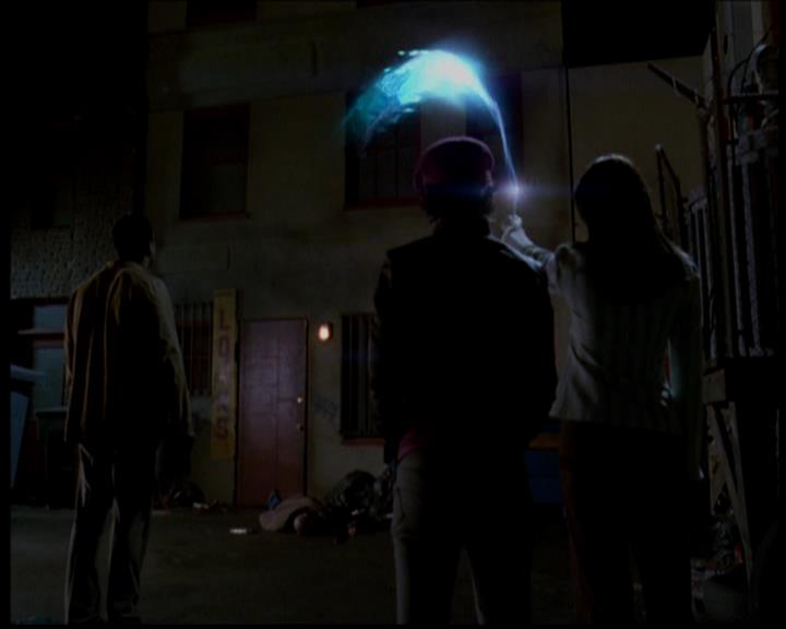 Charmed-Online-dot-619CrimesAndWitchDemeanors0091.jpg Charmed-Online-dot-619CrimesAndWitchDemeanors0091.jpg