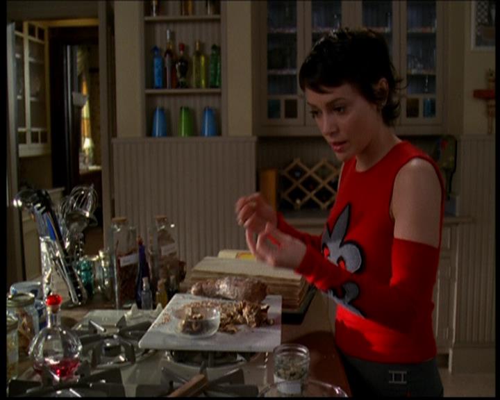 Charmed-Online-dot-619CrimesAndWitchDemeanors0208.jpg Charmed-Online-dot-619CrimesAndWitchDemeanors0208.jpg