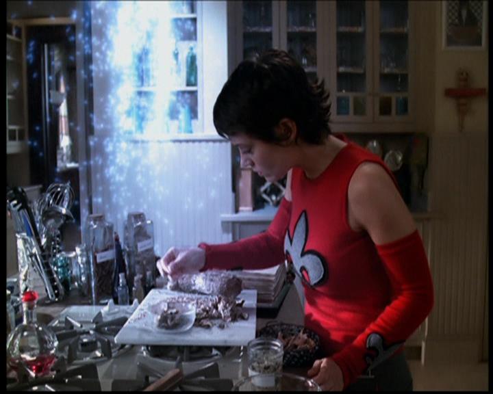Charmed-Online-dot-619CrimesAndWitchDemeanors0237.jpg