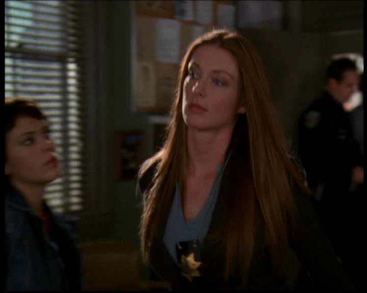 Charmed-Online-dot-619CrimesAndWitchDemeanors0427.jpg Charmed-Online-dot-619CrimesAndWitchDemeanors0427.jpg