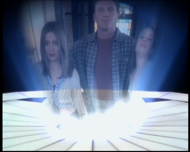 Charmed-Online-dot-619CrimesAndWitchDemeanors1054.jpg