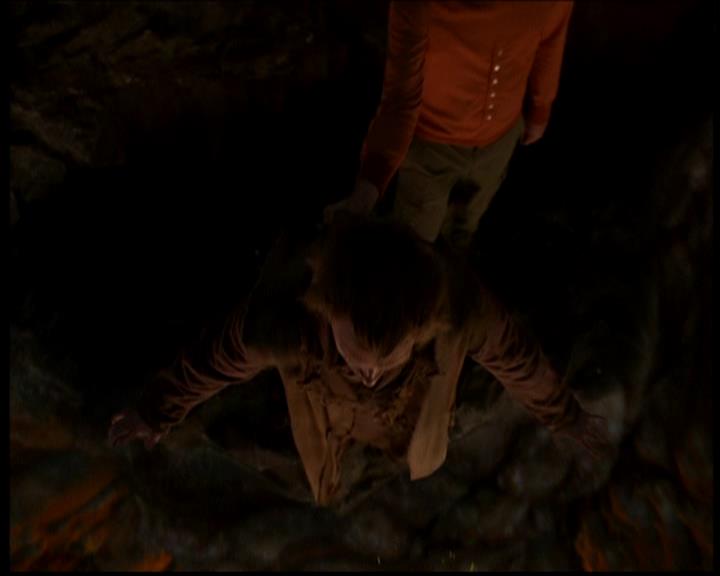 Charmed-Online-dot-619CrimesAndWitchDemeanors1118.jpg