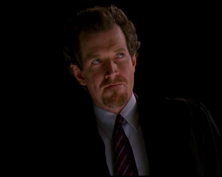 Charmed-Online-dot-619CrimesAndWitchDemeanors1520.jpg