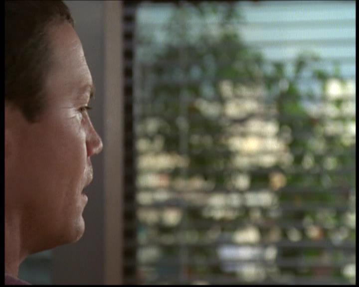 Charmed-Online-dot-net_620AWrongDaysJourneyIntoRight1802.jpg