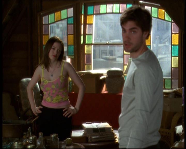 Charmed-Online-dot-net_621WitchWars0332.jpg Charmed-Online-dot-net_621WitchWars0332.jpg