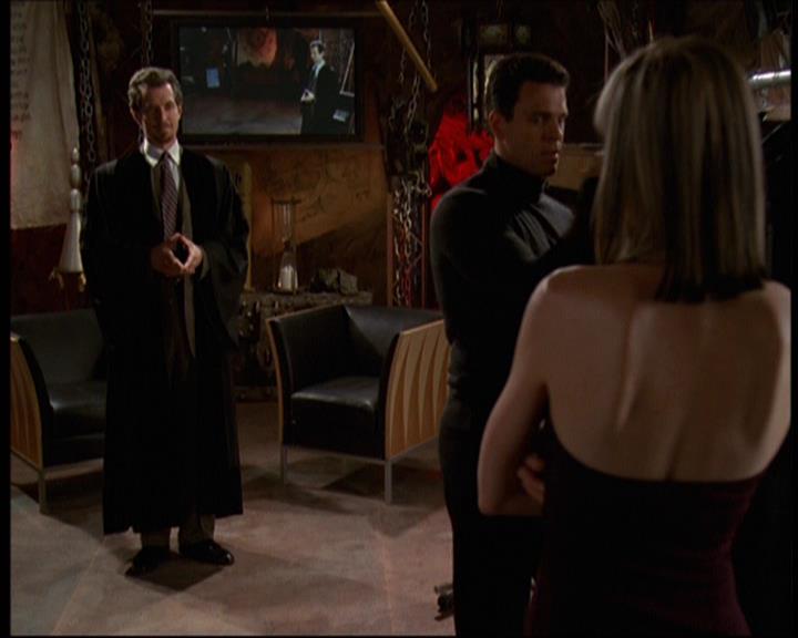 Charmed-Online-dot-net_621WitchWars0642.jpg Charmed-Online-dot-net_621WitchWars0642.jpg