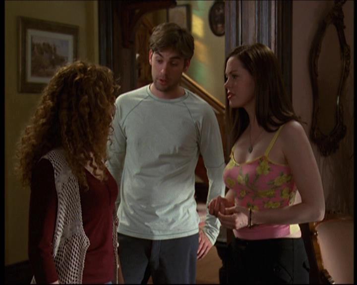 Charmed-Online-dot-net_621WitchWars0929.jpg Charmed-Online-dot-net_621WitchWars0929.jpg