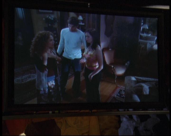 Charmed-Online-dot-net_621WitchWars0937.jpg Charmed-Online-dot-net_621WitchWars0937.jpg