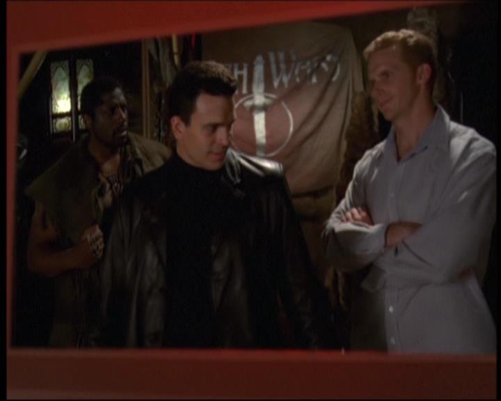 Charmed-Online-dot-net_621WitchWars0950.jpg Charmed-Online-dot-net_621WitchWars0950.jpg