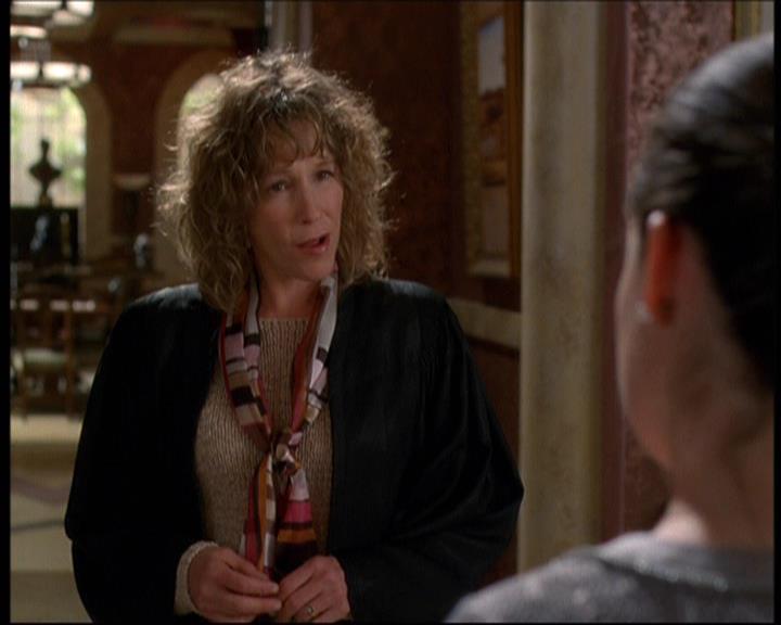 Charmed-Online-dot-net_621WitchWars0979.jpg Charmed-Online-dot-net_621WitchWars0979.jpg