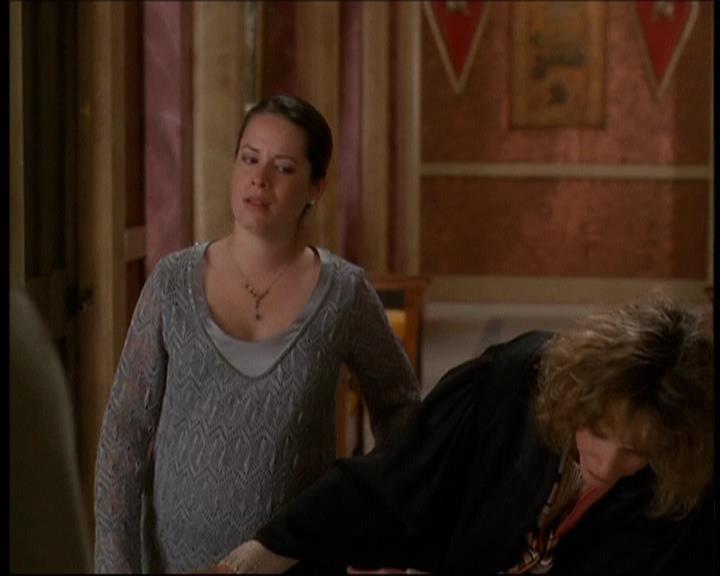 Charmed-Online-dot-net_621WitchWars1016.jpg Charmed-Online-dot-net_621WitchWars1016.jpg