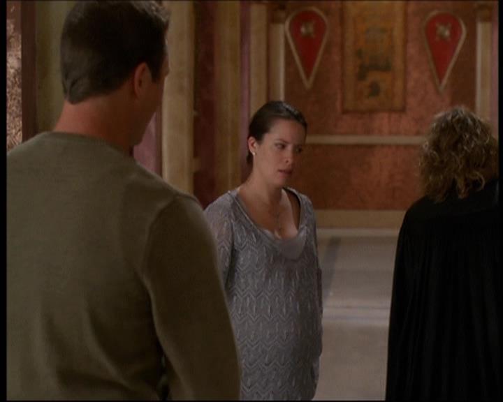 Charmed-Online-dot-net_621WitchWars1018.jpg Charmed-Online-dot-net_621WitchWars1018.jpg