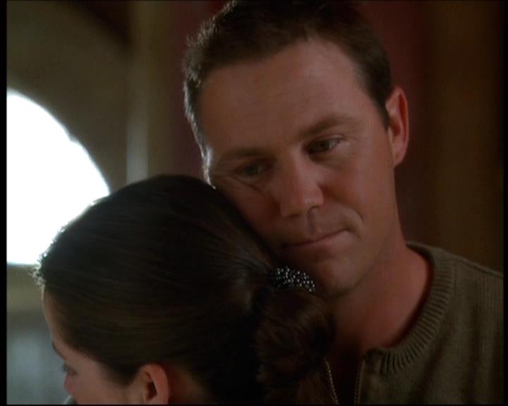 Charmed-Online-dot-net_621WitchWars1075.jpg Charmed-Online-dot-net_621WitchWars1075.jpg