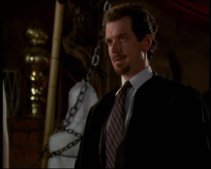 Charmed-Online-dot-net_621WitchWars1205.jpg