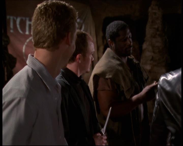 Charmed-Online-dot-net_621WitchWars1318.jpg Charmed-Online-dot-net_621WitchWars1318.jpg