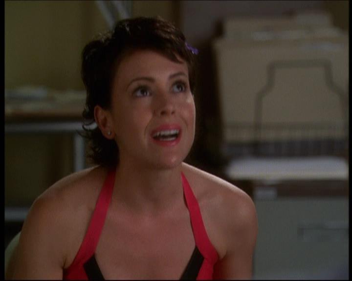 Charmed-Online-dot-net_621WitchWars1416.jpg Charmed-Online-dot-net_621WitchWars1416.jpg