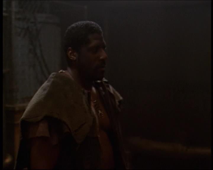 Charmed-Online-dot-net_621WitchWars1538.jpg Charmed-Online-dot-net_621WitchWars1538.jpg