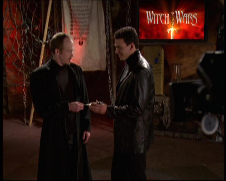Charmed-Online-dot-net_621WitchWars1782.jpg Charmed-Online-dot-net_621WitchWars1782.jpg