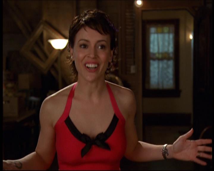 Charmed-Online-dot-net_621WitchWars2207.jpg