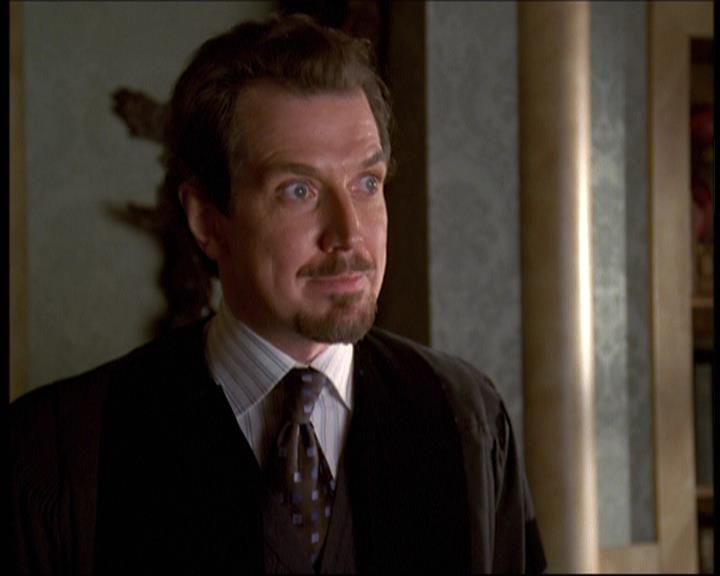 Charmed-Online-dot-net_621WitchWars2303.jpg