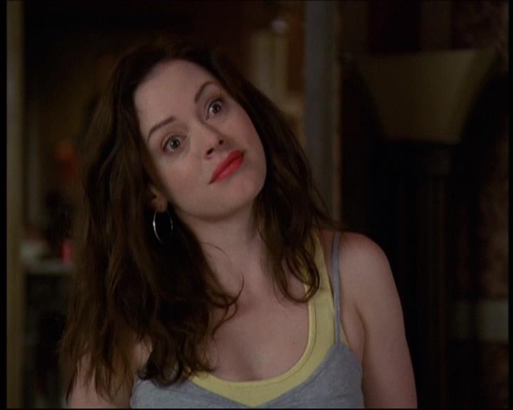Charmed-Online-dot-net_622ItsABadBadBadBadWorldPart1-0023.jpg