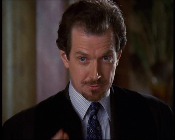 Charmed-Online-dot-net_622ItsABadBadBadBadWorldPart1-0078.jpg