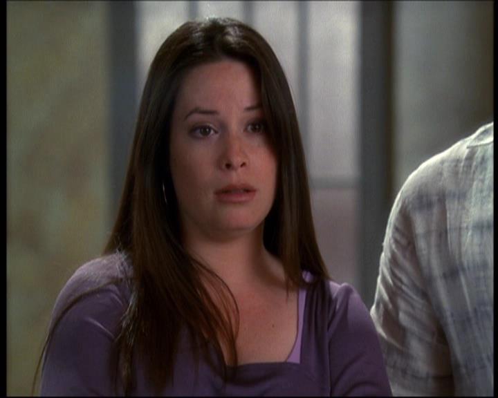 Charmed-Online-dot-net_622ItsABadBadBadBadWorldPart1-0091.jpg