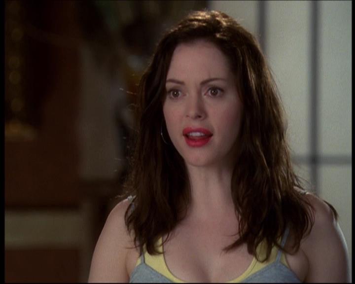 Charmed-Online-dot-net_622ItsABadBadBadBadWorldPart1-0093.jpg