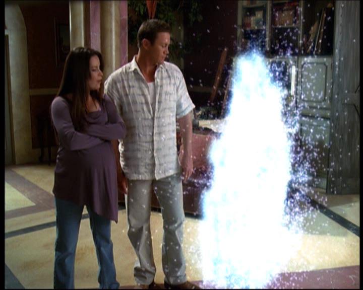 Charmed-Online-dot-net_622ItsABadBadBadBadWorldPart1-0105.jpg