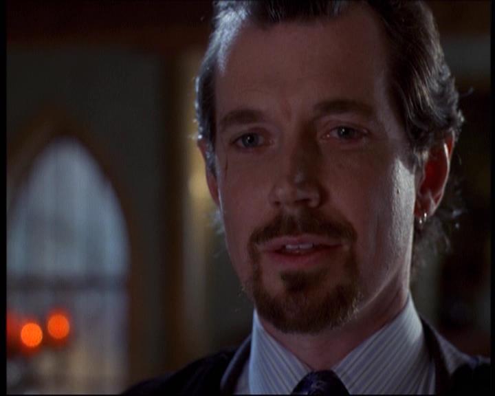 Charmed-Online-dot-net_622ItsABadBadBadBadWorldPart1-0138.jpg