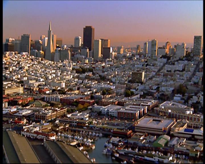 Charmed-Online-dot-net_622ItsABadBadBadBadWorldPart1-0209.jpg
