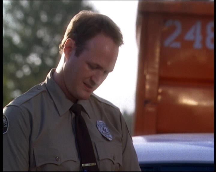 Charmed-Online-dot-net_622ItsABadBadBadBadWorldPart1-0280.jpg
