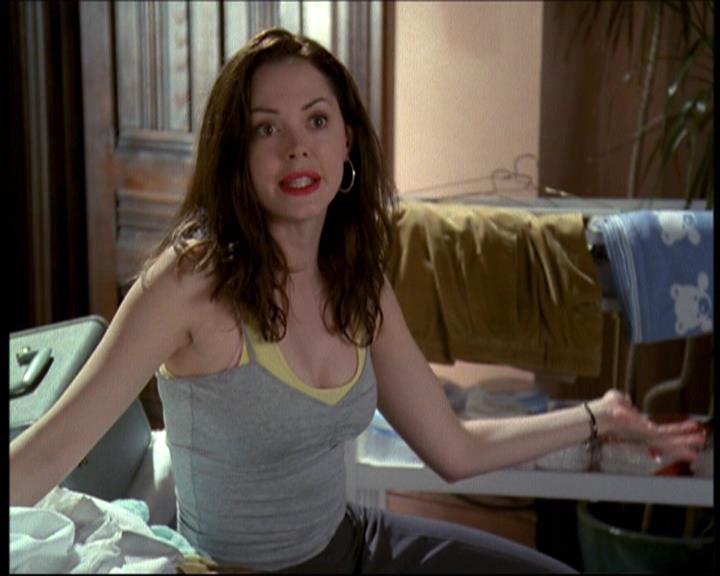Charmed-Online-dot-net_622ItsABadBadBadBadWorldPart1-0322.jpg