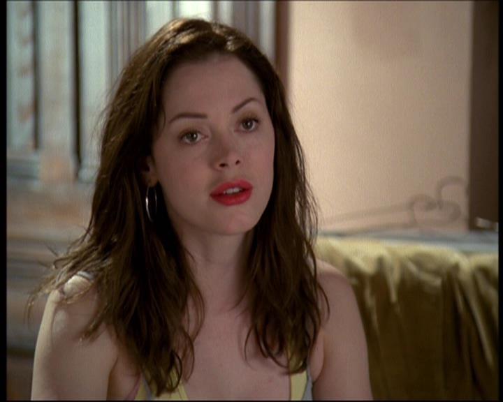 Charmed-Online-dot-net_622ItsABadBadBadBadWorldPart1-0336.jpg