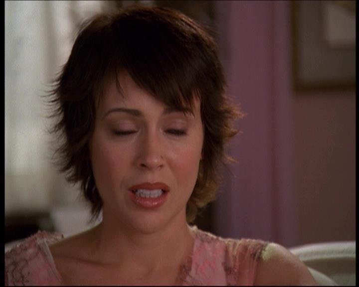 Charmed-Online-dot-net_622ItsABadBadBadBadWorldPart1-0435.jpg