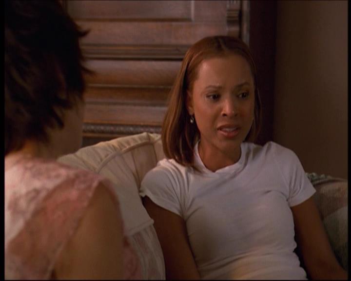 Charmed-Online-dot-net_622ItsABadBadBadBadWorldPart1-0440.jpg