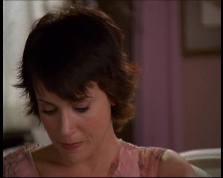Charmed-Online-dot-net_622ItsABadBadBadBadWorldPart1-0444.jpg