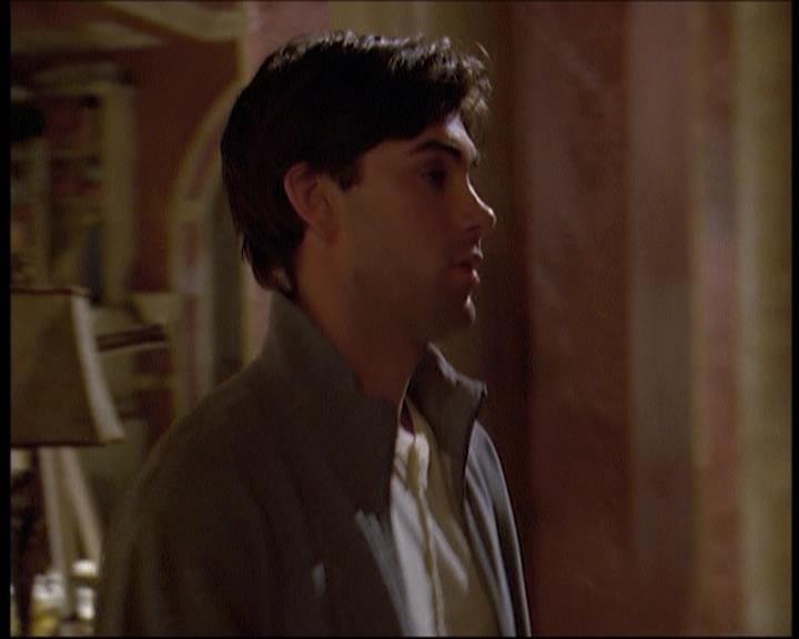 Charmed-Online-dot-net_622ItsABadBadBadBadWorldPart1-0464.jpg