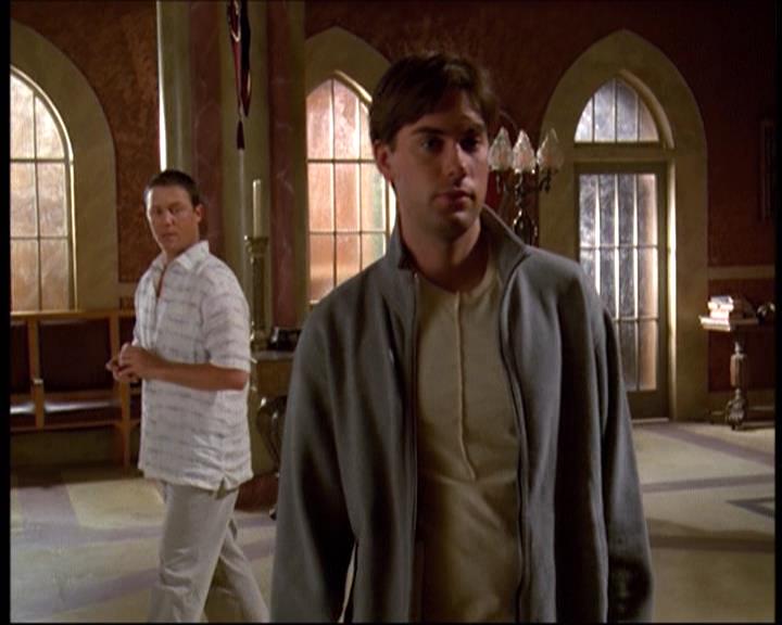 Charmed-Online-dot-net_622ItsABadBadBadBadWorldPart1-0467.jpg