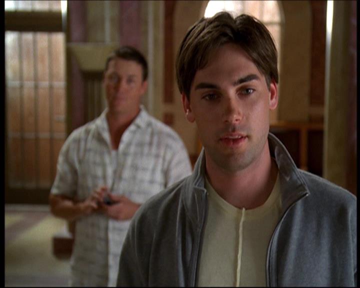 Charmed-Online-dot-net_622ItsABadBadBadBadWorldPart1-0478.jpg