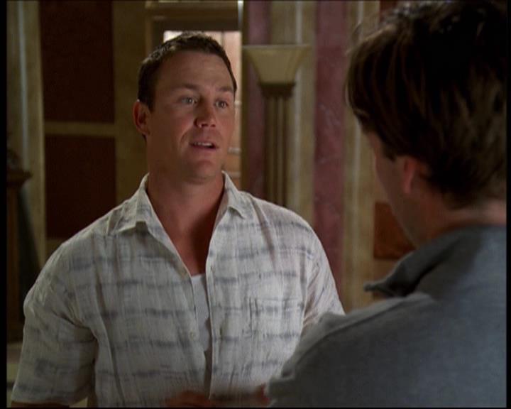 Charmed-Online-dot-net_622ItsABadBadBadBadWorldPart1-0486.jpg