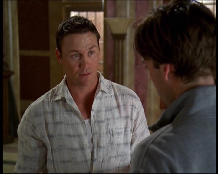 Charmed-Online-dot-net_622ItsABadBadBadBadWorldPart1-0495.jpg