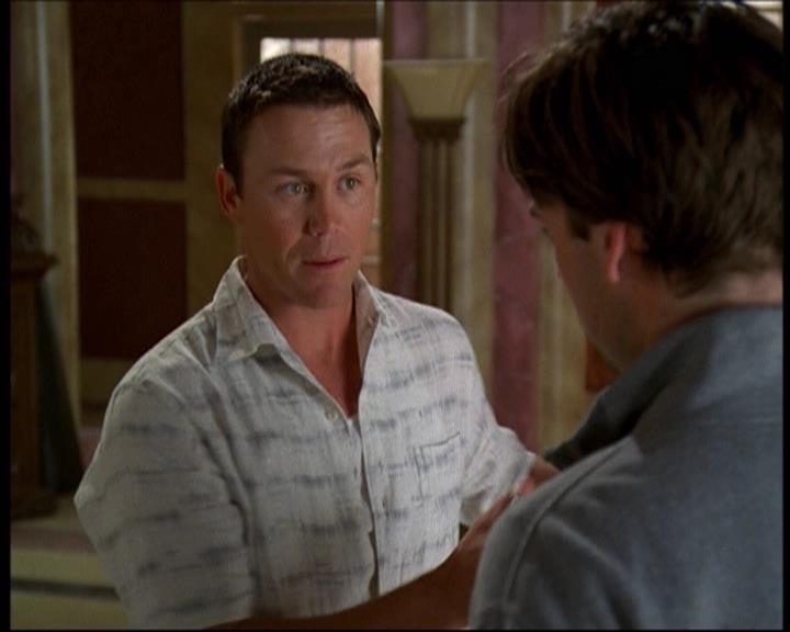 Charmed-Online-dot-net_622ItsABadBadBadBadWorldPart1-0496.jpg