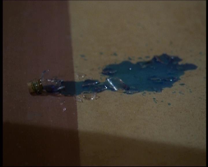 Charmed-Online-dot-net_622ItsABadBadBadBadWorldPart1-0547.jpg