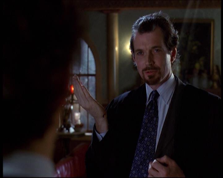 Charmed-Online-dot-net_622ItsABadBadBadBadWorldPart1-0573.jpg