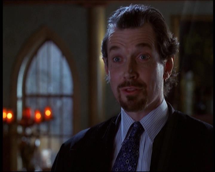 Charmed-Online-dot-net_622ItsABadBadBadBadWorldPart1-0613.jpg