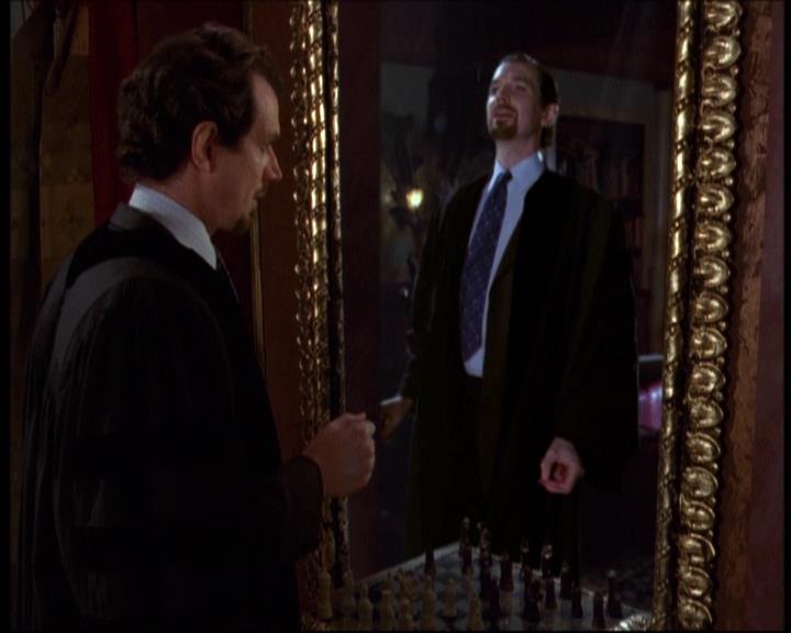 Charmed-Online-dot-net_622ItsABadBadBadBadWorldPart1-0618.jpg