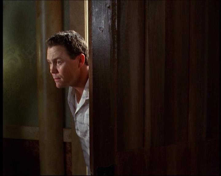 Charmed-Online-dot-net_622ItsABadBadBadBadWorldPart1-0621.jpg