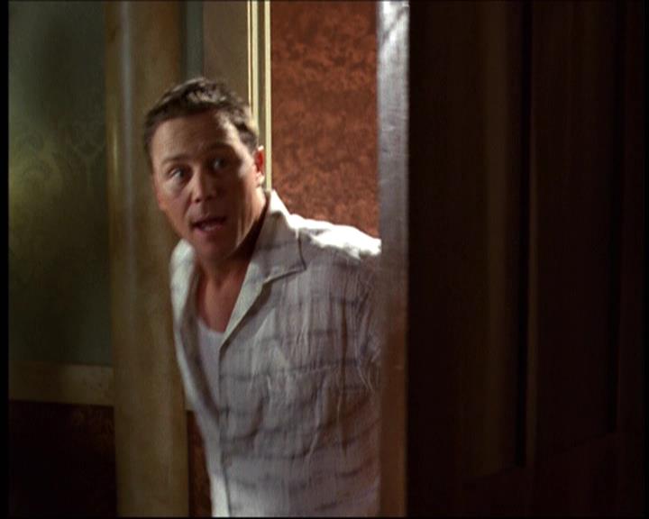 Charmed-Online-dot-net_622ItsABadBadBadBadWorldPart1-0623.jpg